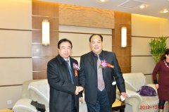 陳云秘書王愛云與劉希山在一起